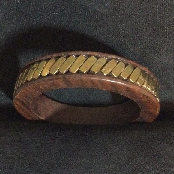 Wooden bangle with gold inlay - Picture 2 of 7
